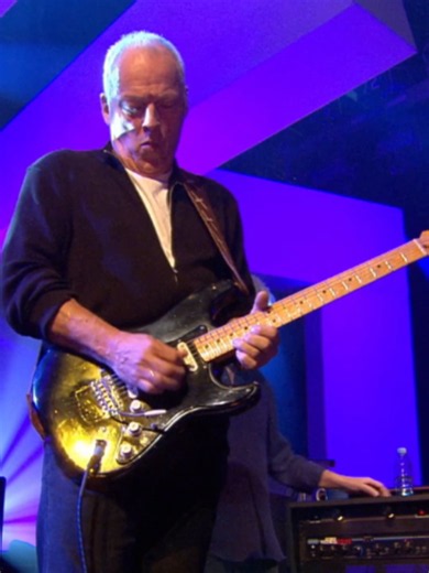 In June 2006, David Crosby and Graham Nash joined David to perform On An Island on the BBC's Later… with Jools Holland. You can watch the full track on David's YouTube now. #DavidGilmour #PinkFloyd