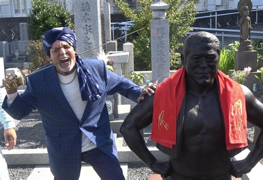 タイガー・ジェット・シンが宿敵・アントニオ猪木さんの墓参り「魂を感じ取れるぞ」あの腕折り事件も回顧、猪木さん像にしっかりサーベル突き立て（デイリースポーツ）