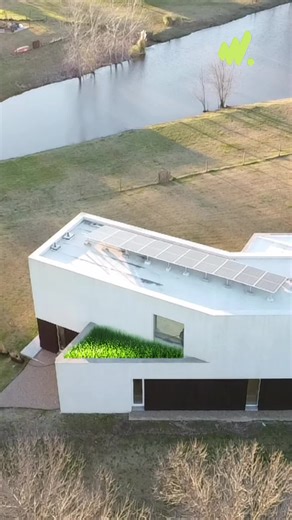 We Are Next, siempre buscamos redefinir y aprender 📚 En el Academy Lab nos encontramos con @atmosfera.passivhaus y su Blower Door Test. ¿Sabías que existe una prueba que, a partir de las filtraciones de aire, define si una vivienda es realmente estanca? 📐Hicimos una breve charla desde el módulo Landscape, desarrollado por @taopaneles @apeo.arquitectura, que próximamente será testeado con este método. Un paso clave para validar en obra conceptos como hermeticidad, eficiencia y confort. En el Ac