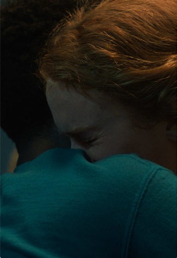 El abrazo de Año Nuevo que daremos por 'Stranger Things'! #StrangerThings