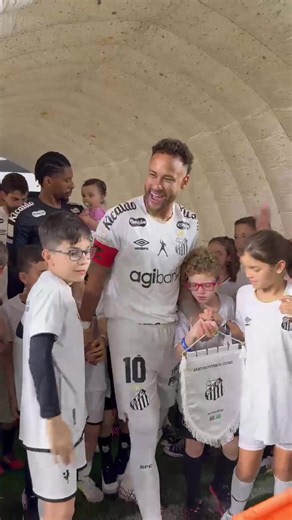 Liderados por Neymar, a entrada do Peixão no Alçapão! ⚪⚫ #Santos #SantosFC #TikTokEsportes #Neymar #NeymarJr
