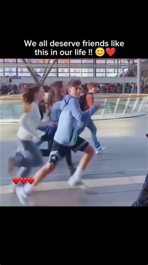 We all deserve friends like this in our life !! 😊❤️