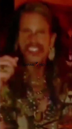 The King of Rock! Steven Tyler's Wildest Stage Moment 🤘🔥#StevenTyler #Aerosmith #RockLegend