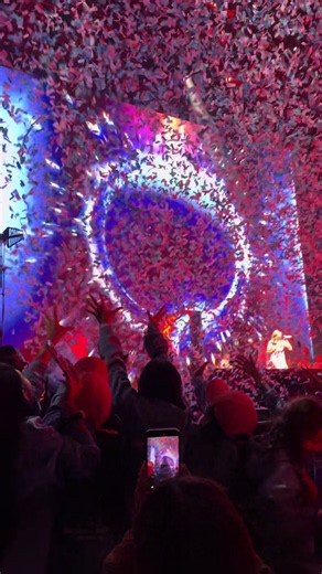 Anazala live concert in Newark NJ – Asala surprise guests Ben Azelart, Angelo