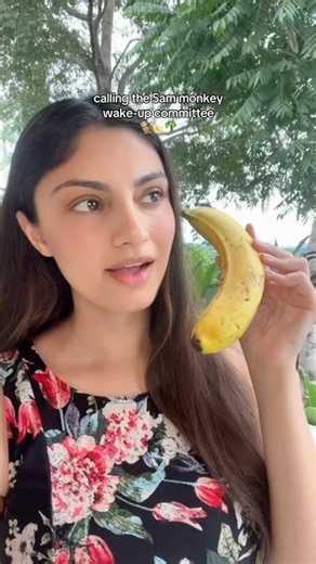 Calling the 5AM Howler Monkeys on My Banana Phone 🍌🐒😂