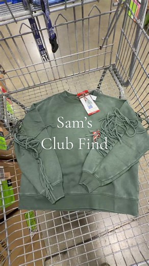 A little fringe moment at Sam’s Club?! 🤠✨ These new sweatshirts from by Maren Morris are giving cozy with a side of country, and I’m here for it! 🛒 Find the link in my bio! 🔗 Would you rock the fringe? 👀 #SamsClubFinds #SamsClub #MarenMorris #FringeFashion #CozyStyle