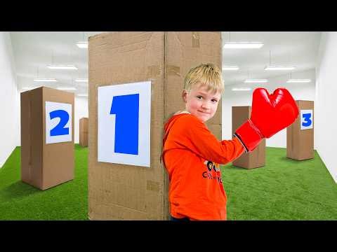 Hide and Seek in Boxes adventure with Amelia, Avelina, Akim & Arthur