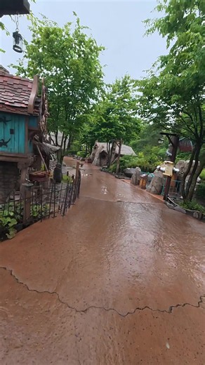 Toverland Theme Park in the Netherlands: A Full Video Tour