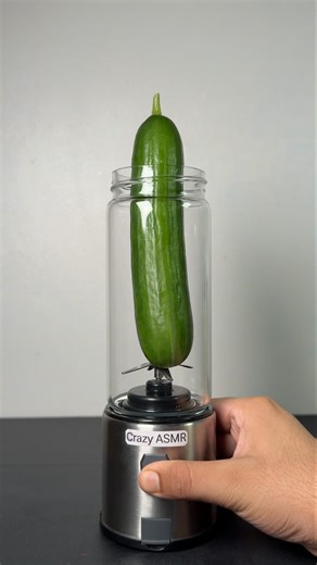 Cucumber 🥒 vs Portable Blender