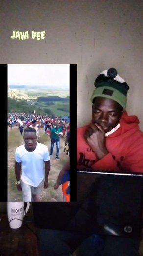 Zimbabwe 🇿🇼 nationals , leaving SA 🇿🇦 yesterday , they stroll in n out of South Africa so I heard 👀😳