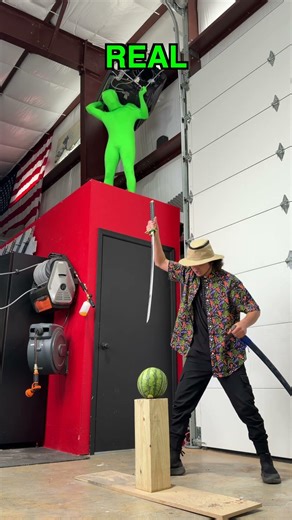 This is How Greenscreen Actually Works...