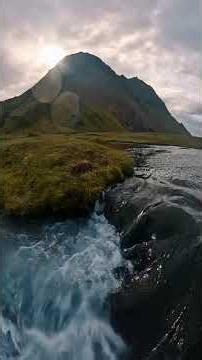 The Highlands Horizon: Immersing in the Dramatic Landscapes of Iceland | Life in a Blink