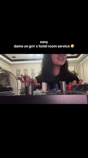 HAHAHAHAHAHAHAHAHAA i dont rlly play hehe thanks to my bf 🤣🤣 #dj #mix #pitbull #dameungrr