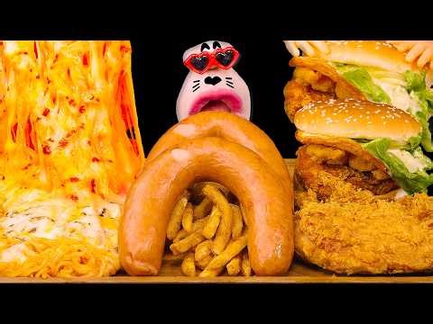 ASMR CHEESY SPICY CHICKEN NOODLES & CHICKEN BURGER Kielbasa MUKBANG EATING SOUNDS
