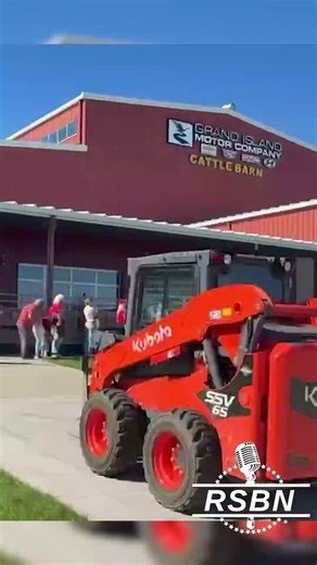 Thousands of MAGA Patriots Line Up Hours Early For President Trump - 10/05/26