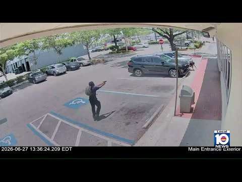 Teen McDonald's employee charged in shooting outside restaurant