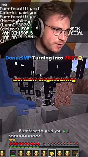 Minecraft's biggest server 😳