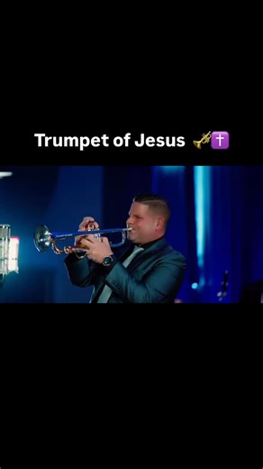 Trumpet Player - Gerardo Rodriguez 🇨🇺 on Instagram: "Feliz fin de año y bendecido 2026 para todos ! Dios me los bendiga! #trumpetofjesus @victoryinstruments @warmaudio"