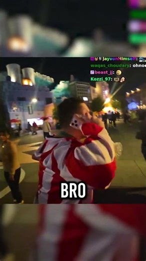 Lacy & Marlon Attempt to Escape Crowd of Fans