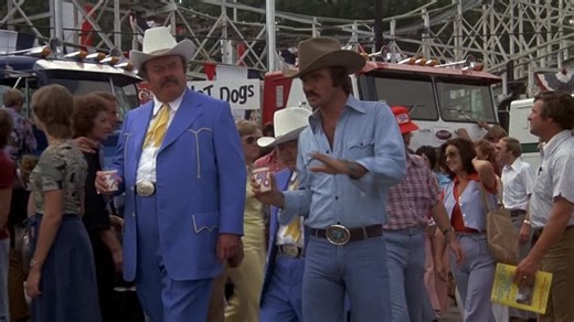 Видео Cours.Apres.Moi.Sherif.1977.1080p.FR.EN.x264.aac.mHDgz-www.Sokrostream.com | OK.RU