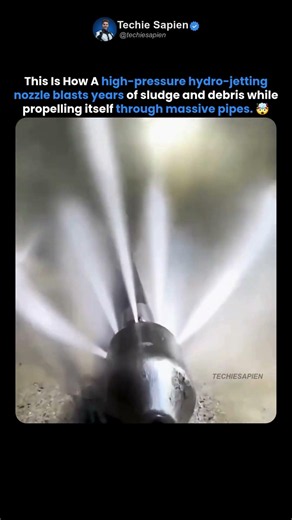 This High-Pressure Water Jet Cleans Massive Sewer Pipes 🤯💦