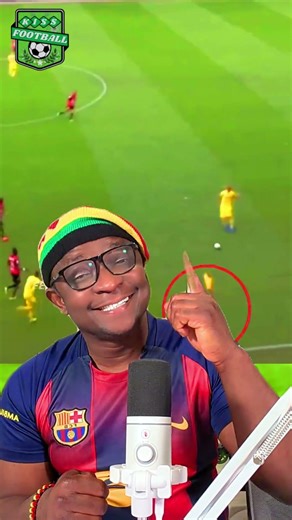 How to beat offside trap #footballshorts #football #offsidetrap