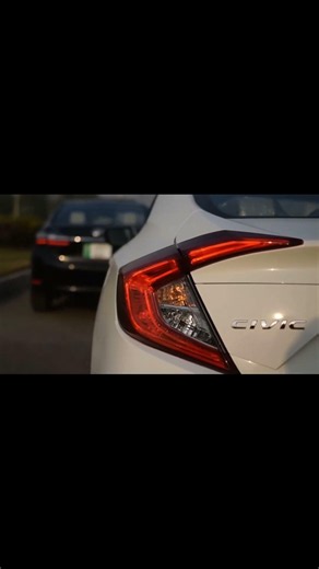 Honda Civic 1.8 vs Toyota Corolla 1.8 Grande - DRAG RACE #civic