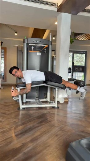 Sidharth Uniyal on Instagram: "Your knee is NOT protected by quads alone. Your hamstrings are the real bodyguards. 🛡️ Hamstrings don’t just bend the knee. They protect your ACL, control tibial forward movement, and reduce meniscus stress during walking, running & downhill movements. 📊 Studies show: • Strong hamstrings ↓ ACL strain • Better hamstring activation = better knee stability • Poor H:Q ratio = higher injury risk This is why: ❌ Quad-only training fails ❌ Knee pain keeps coming back ❌ A