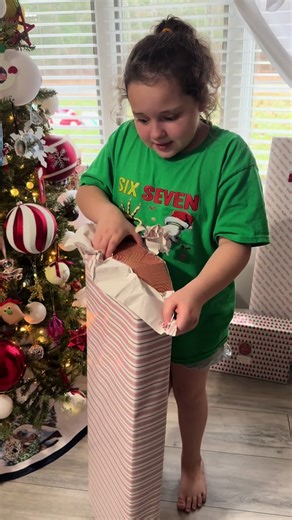 You know you’ve never worn makeup when you get this exited over an eyelash curler!! 😂 Always so grateful!! Love this child!! #present #appreciation #makeup #december