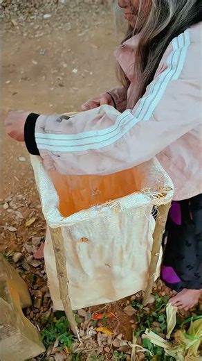 "He threw garbage from his luxury car, but she did this... 😱🚗"