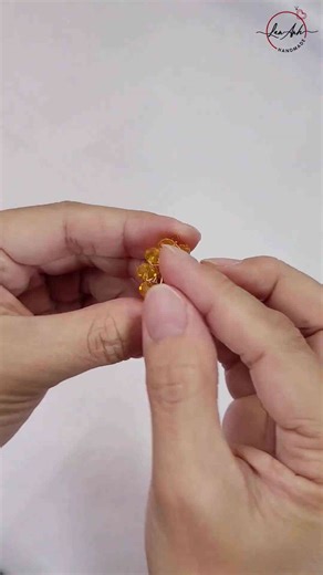 #shortsvideo Simple sunflower for beginners | bead, stone and wire pendant jewelry #handmade #art