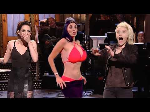 When SNL Bloopers Were Too Good To Cut!