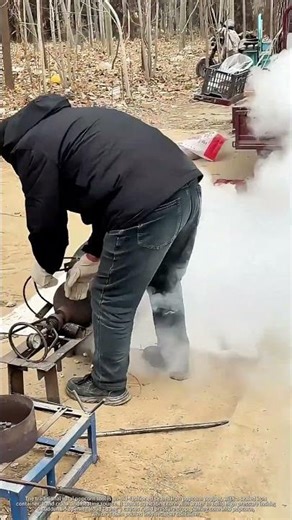 Loud "Bang" ! Traditional Rural Street Popcorn Making