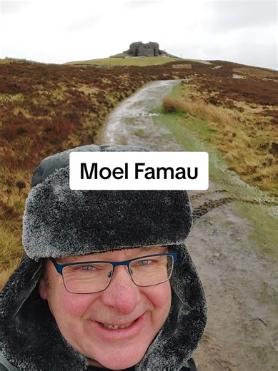 Walking the Clwydian Range from Moel Arthur to Moel Famau on New Year's Day #clwydianrange