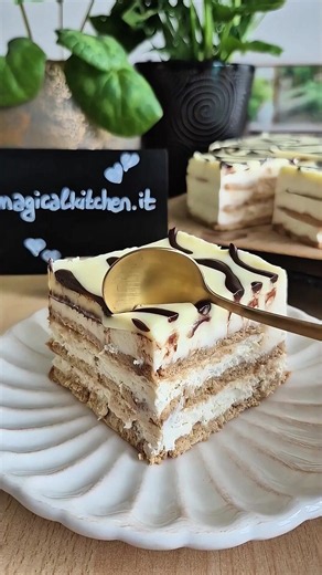 Easy White Chocolate Zebra Icebox Cake Recipe ➡️ Profile Description | Zebra Cake