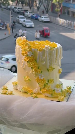 Easy Cake Decorating Tutorial for Beginners