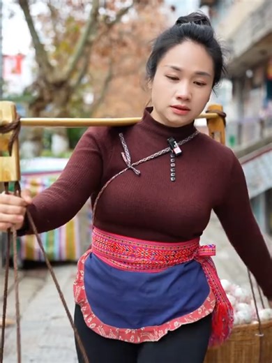 Empowering Divorced Women Through Century Eggs