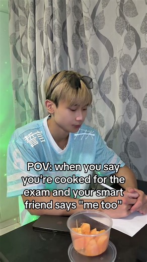 ”me too” ur buttcheeks 🥹 Jersey from ttk.oath #relatable #classmates #friendship #bestfriend
