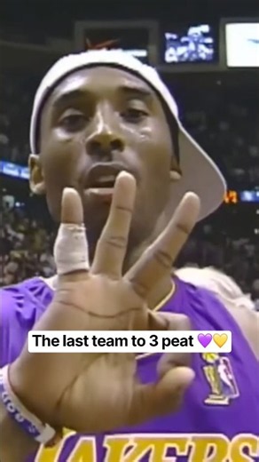 (Still) the last team to 3 peat 💜💛