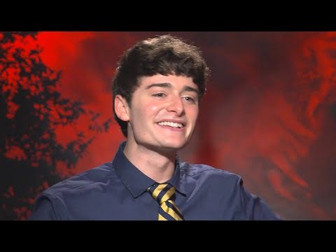 Stranger Things Season 5: Noah Schnapp REACTS to DADDY WILL Memes