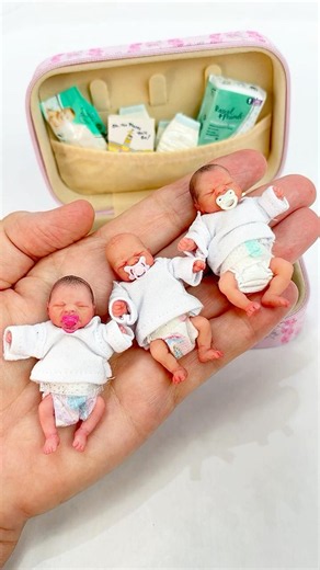 Tiny Triplets Travel Case 👶🍼 Mini Silicone Baby Dolls