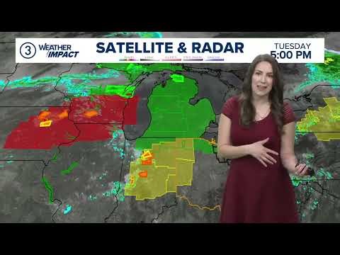 Cleveland area weather forecast: Showers, storm chances stick around