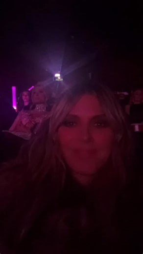 Love you @parishilton #infiniticon 💖 | Heidi Klum