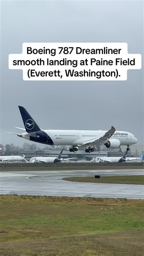 Boeing 787 Dreamliner smooth landing at Paine Field (Everett, Washington). This is where the Dreamliner is built and watching it come home never gets old ✈️ Watch till the end for that perfect touchdown. #Boeing787 #Dreamliner #Aviation #PaineField #AircraftWorld