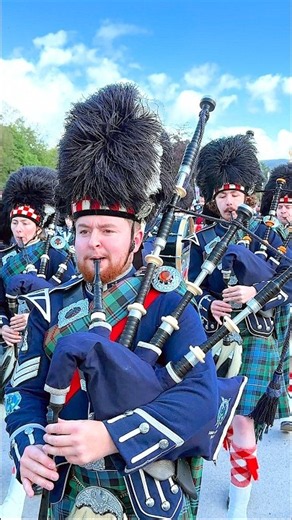 Ballater #pipeband lead opening march 2026 Braemar Gathering with #highlanders in #scotland #shorts