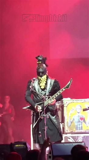 Wes Borland in action with Limp Bizkit live at Nashville's #wesborland #limpbizkit #shorts