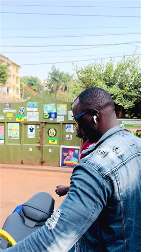 julioDeczar (@juliodecezer)’s videos with ovimbe ovimbe Alien skin - Ricky Son de baddest akkuba🐝