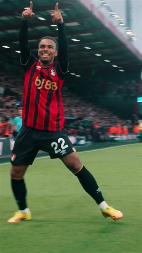 History maker Junior Kroupi strikes against Manchester City 🔥|#afcb #shorts #football #premierleague