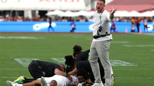 Oregon coach Dan Lanning blasts \"disgusting play\" by USC that injured Dante Moore