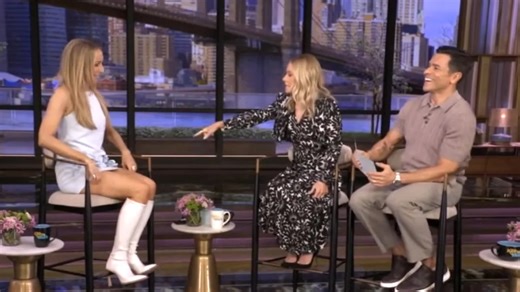 Comedian Jokes Her Way Through Morning Show Wardrobe Malfunction